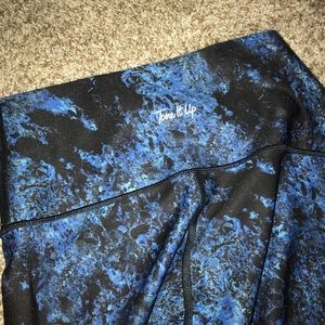 Tone It Up ocean crush pants size medium